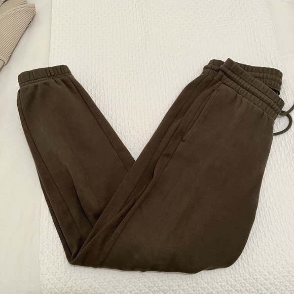 Aritzia Green/Brown Boyfriend Sweatpants - Picture 2 of 3